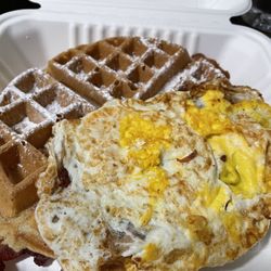 Pepper's - Waffle Special