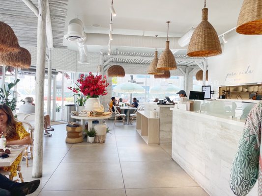 Pura Vida Miami by null