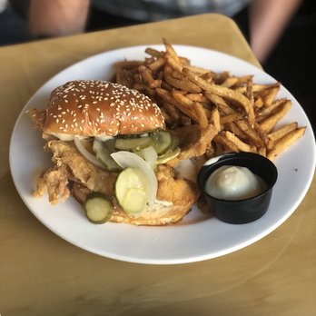The Brewer's Art - Fried chicken sandwich - Breweries Near Me - Baltimore, Maryland The Brewer's Art - Fried chicken sandwich - Breweries Near Me - Baltimore, Maryland
