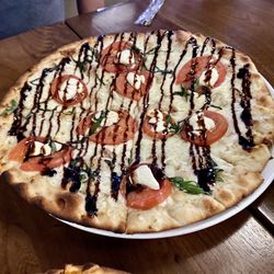 ENTERRIUM - Margherita pizza