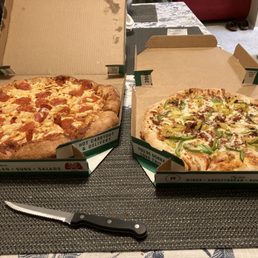 I requested 1 medium pizza with green peppers and all the other toppings present with a side of cheesy bread.