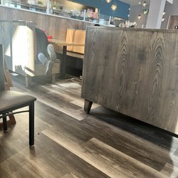Petinos - Dirt on the floor