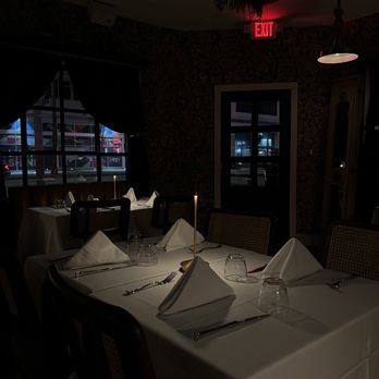 Linden - Restaurant - New American Near Me - Los Angeles, California