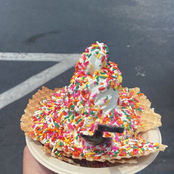 Freshfields Farm - Ice cream sundae - Meat Shops Near Me - Orlando, Florida Freshfields Farm - Ice cream sundae - Meat Shops Near Me - Orlando, Florida