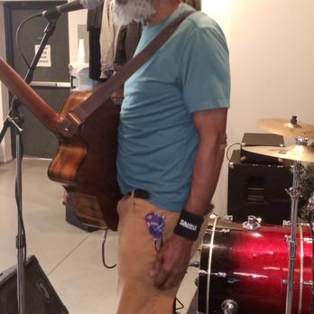 Broken Earth Winery - Ras Danny Reggae All Star!! - New American Near Me - Paso Robles, California