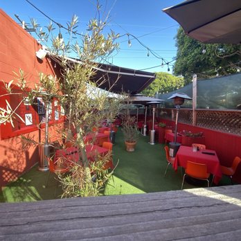 Dear John’s - American Near Me - Culver City, California
