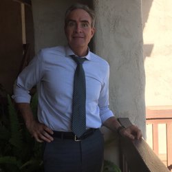 Malibu Chiropractic - Dr. Tony Hall - Sports Chiropractor