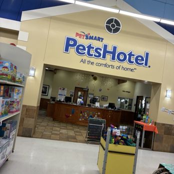 PetSmart - Doggy hotel - Pet Stores Near Me - Kentwood, Michigan PetSmart - Doggy hotel - Pet Stores Near Me - Kentwood, Michigan