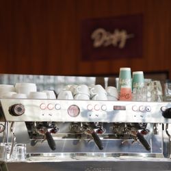 Dialog Cafe - Custom KB90