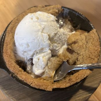 Red River Brewing Company & Distillery - Cookie dessert with vanilla ice cream - Breweries Near Me - Red River, New Mexico Red River Brewing Company & Distillery - Cookie dessert with vanilla ice cream - Breweries Near Me - Red River, New Mexico