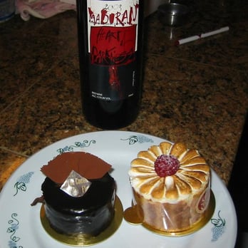 Fleur de Cocoa - little chocolate and raspberry cakes (at home) bottle of Bonny Doon "Heart of Darkness" red in backround in my, perfect! - Bakeries Near Me - Los Gatos, California Fleur de Cocoa - little chocolate and raspberry cakes (at home) bottle of Bonny Doon "Heart of Darkness" red in backround in my, perfect! - Bakeries Near Me - Los Gatos, California