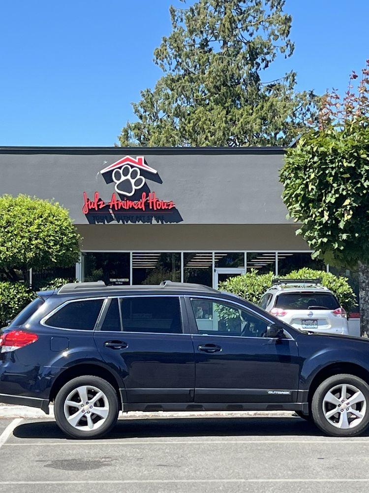 Julz Animal Houz Image