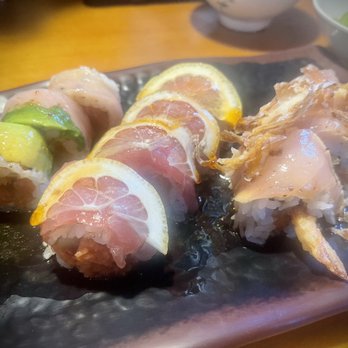 Dake Sushi - Yellowtail Delight, Lemon Tuna, Albacore Delight - Sushi Bars Near Me - Simi Valley, California Dake Sushi - Yellowtail Delight, Lemon Tuna, Albacore Delight - Sushi Bars Near Me - Simi Valley, California
