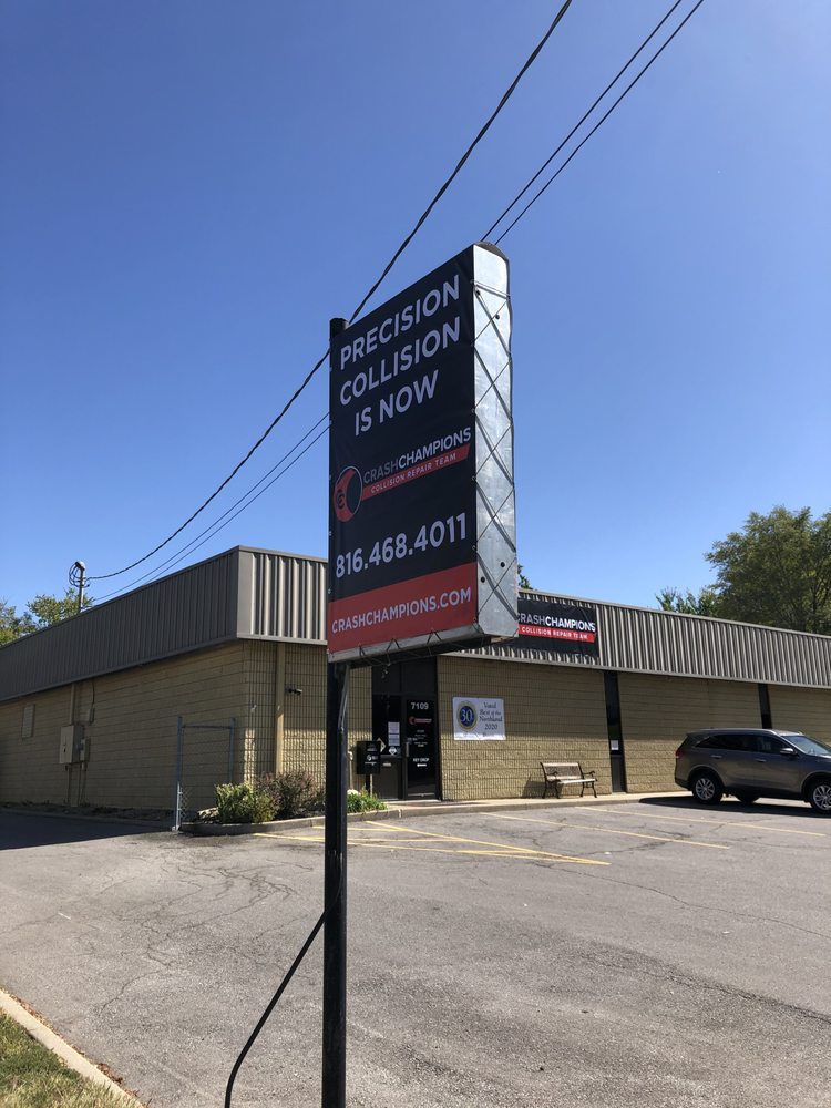 CRASH CHAMPIONS COLLISION REPAIR GLADSTONE Body Shops 7109 N