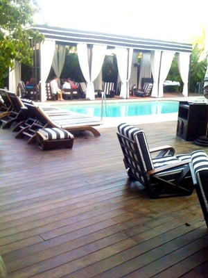 Hotel Shangri-La by null