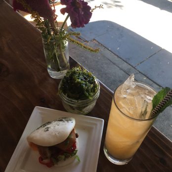 Momona - Seaweed salad, fried chicken bao, and to drink THE POG. - Ramen Near Me - Chico, California Momona - Seaweed salad, fried chicken bao, and to drink THE POG. - Ramen Near Me - Chico, California
