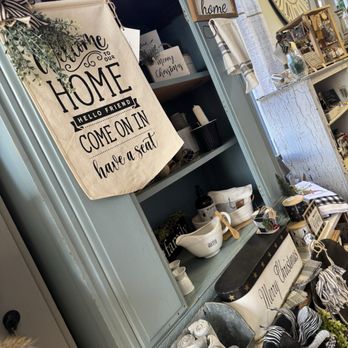 Revive Cafe and Craft - Coffee & Tea Near Me - Quentin, Pennsylvania