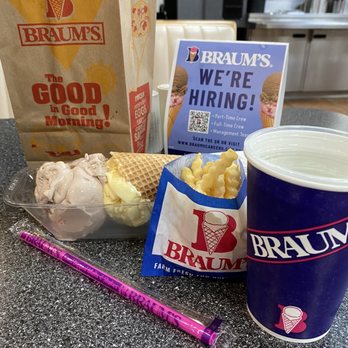 Braum's - a cup of ice cream, a bag of chips, and a spoon - Ice Cream & Frozen Yogurt Near Me - Bentonville, Arkansas Braum's - a cup of ice cream, a bag of chips, and a spoon - Ice Cream & Frozen Yogurt Near Me - Bentonville, Arkansas
