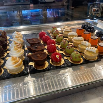 Julia & Henry's - Food Court Near Me - Miami, Florida