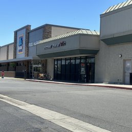 Exterior outside entrance of Discount Center 97 Cents Store - Oxnard, California Exterior outside entrance of Discount Center 97 Cents Store - Oxnard, California