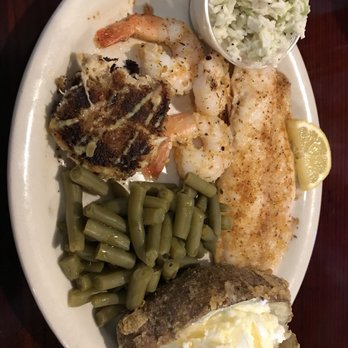 Southside Grill - Fisherman feast... had already tried the crab cake. - American Near Me - Murrells Inlet, South Carolina