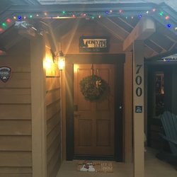 Honey Pine lodge