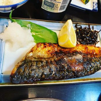 Yoshitsune Restaurant - Saba - Japanese Near Me - Honolulu, Hawaii