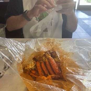 Da Shrimp Hale - Disappointing Crab Boil. - Seafood Near Me - Kahului, Hawaii