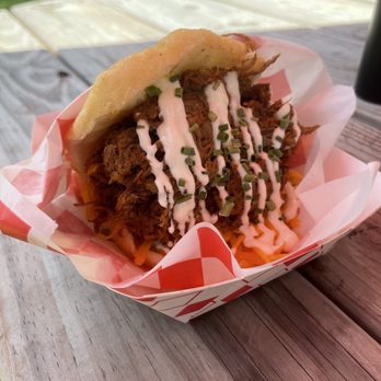 RikiQuito - Shredded beef arepa - Food Trucks Near Me RikiQuito - Shredded beef arepa - Food Trucks Near Me