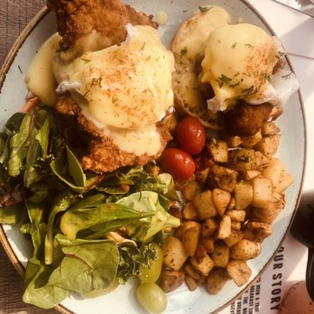 Eggstatic - Crispy chicken Benedict - Breakfast & Brunch Near Me - Toronto, Ontario