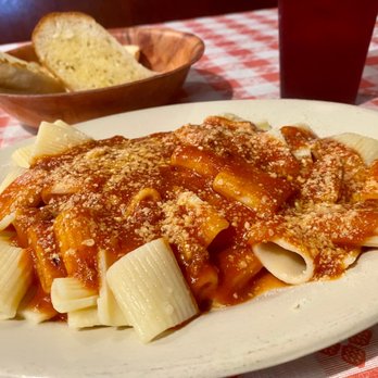 Mama Guzzardi's Italian Restaurant - a plate of pasta - Italian Near Me - North Canton, Ohio Mama Guzzardi's Italian Restaurant - a plate of pasta - Italian Near Me - North Canton, Ohio