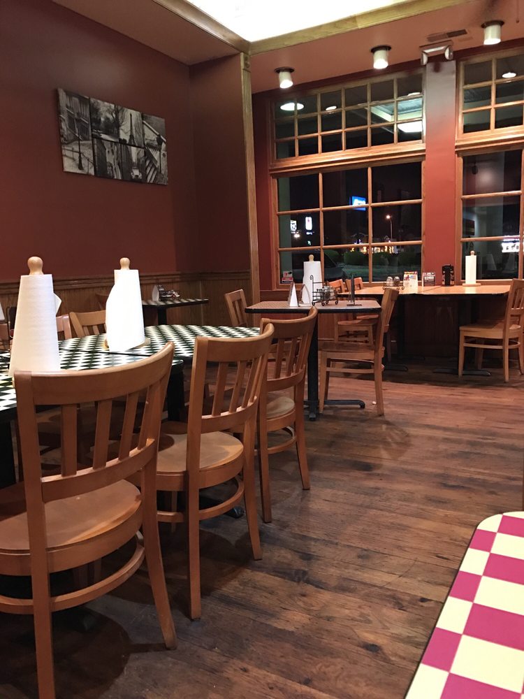 PIZZA HUT Updated November 2024 12 Photos & 32 Reviews 3094