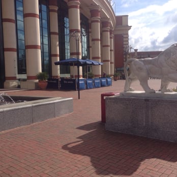 Intu Trafford Centre - Shopping Centers Near Me - Manchester, XGM