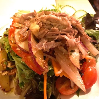 Bistro Le 633 - Tapas Bars Near Me - Bromont, Quebec