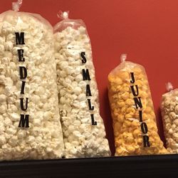 Papa Bear Popcorn - Sizes