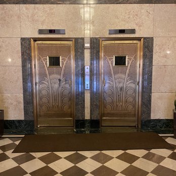 Ambassador Hotel Milwaukee - Perhaps twins open these and red fluid flows - Hotels Near Me - Milwaukee, Wisconsin