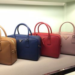 Prada Outlet