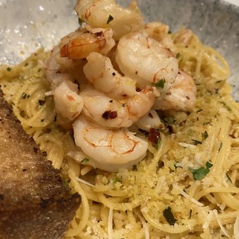 Earls Kitchen + Bar - Shrimp spaghettini - Canadian (New) Near Me - Edmonton, Alberta