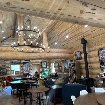 Bowman's Bear Creek Lodge & Cafe - Their coffee shop and lobby to check in - Hotels Near Me - Hope, Alaska