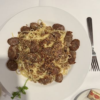 Assaggio Italian Restaurant - Sausage Olio Regular Size - Italian Near Me - Kailua, Hawaii