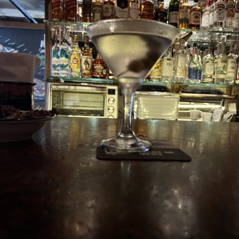 Pata Negra - Hendricks martini, stirred please. - Bars Near Me - Ciudad de Mexico, DIF