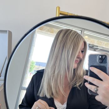 Beauty Hive Salon - Hair Salons Near Me - Roanoke, Texas Beauty Hive Salon - Hair Salons Near Me - Roanoke, Texas