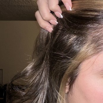 Atelier Sav - Uneven money piece, she said she won't bleach my baby hairs but she did. - Hair Salons Near Me - Glendale, California