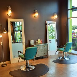 Beehive Salon West Seattle