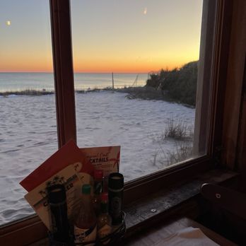 Surf Hut - Very romantic spot for dinner & sunset - Seafood Near Me - Destin, Florida