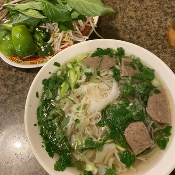 Pho 75 - Regular bowl of pho with bo vien (meatballs) & sach (tripe) - Vietnamese Near Me - Falls Church, Virginia Pho 75 - Regular bowl of pho with bo vien (meatballs) & sach (tripe) - Vietnamese Near Me - Falls Church, Virginia