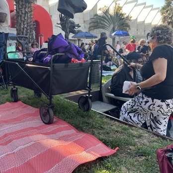 Jazz at LACMA - Just about to start. Jazz crowd. - Jazz & Blues Near Me - Los Angeles, California Jazz at LACMA - Just about to start. Jazz crowd. - Jazz & Blues Near Me - Los Angeles, California