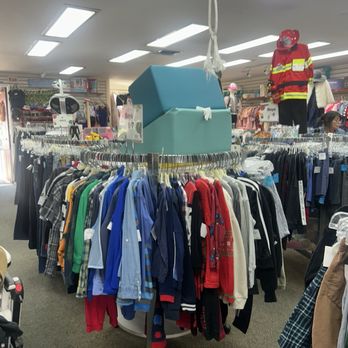 Children's Orchard Manhattan Beach, CA - Children's Clothing Near Me - Manhattan Beach, California