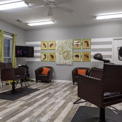 Natural Awakenings Salon