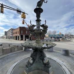 Lady Spray Fountain
